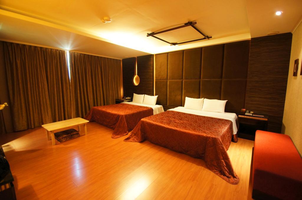 Beverly Garden Motel Chiayi City Luaran gambar